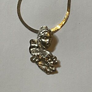 Sterling Silver Woman Bust Pendant Necklace NWT